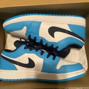Low top Jordan’s